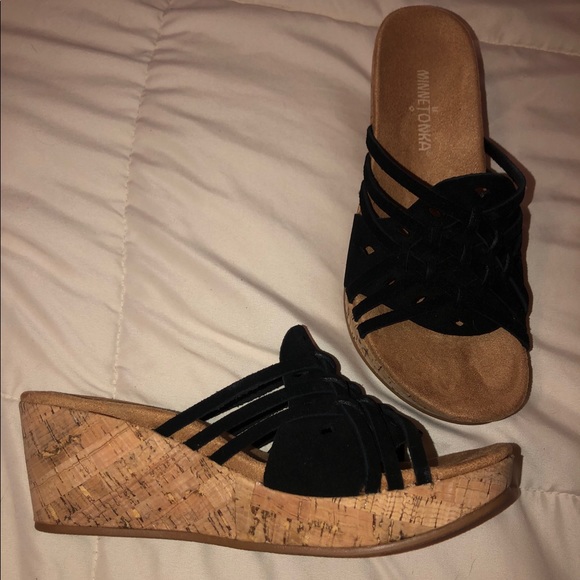 Minnetonka wedges - Picture 1 of 2